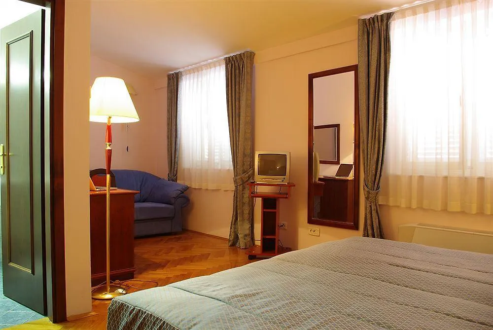 Xclusive Casa Hotel Apartments Dubai 3*,  United Arab Emirates